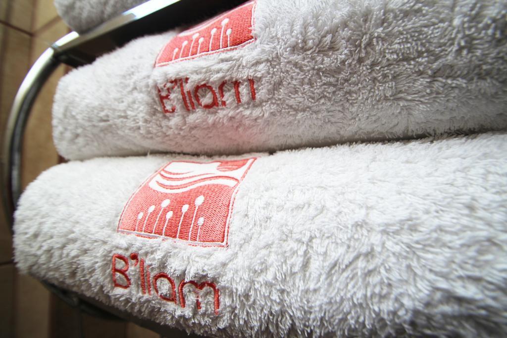 Hotel B'Liam Tumbes Zimmer foto